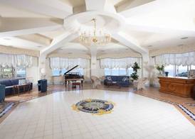 Summit Hotel 2