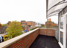 Charles Hope Apartments - Staines City Centre 4