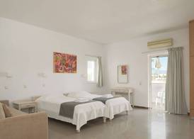 Reina Apartments 3