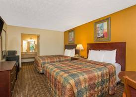 Days Inn by Wyndham Chester 4