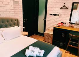 Carnarvon Suites 4