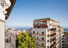 NapoliCentro Mare - Sea View Rooms & Suites 3