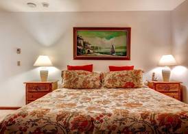 Seasons at Avon, A Vail Resorts Property 4