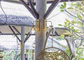 Let's Hyde Pattaya Resort & Villas - Pool Cabanas 3