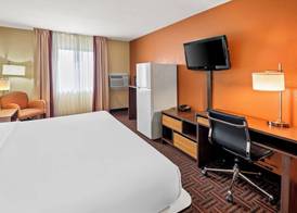 Rodeway Inn Effingham North 4
