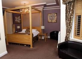 Maes Manor Country Hotel 3
