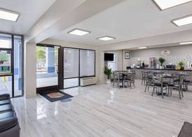 Super 8 by Wyndham Nashville West 5