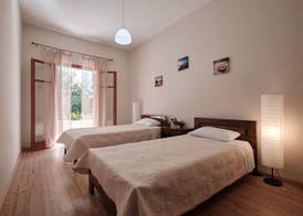 Olive Garden Studios & Apartments 4