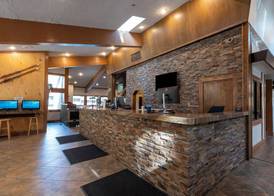 Club Tahoe Resort 3