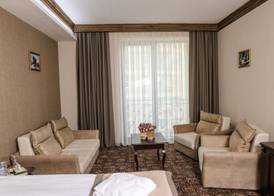 Konyak Hotel 5