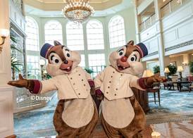 Hong Kong Disneyland Hotel 3