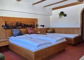 Hotel Dahoam by Miha 3