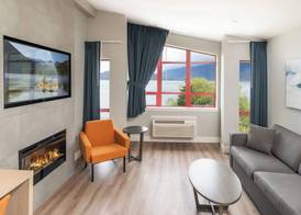 Harrison Beach Hotel 5