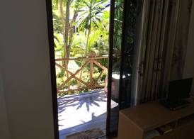 Lonely Beach Pool Resort 3