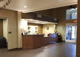 Comfort Inn & Suites Galt - Lodi North 2