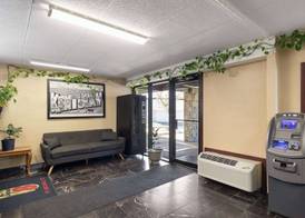Super 8 by Wyndham Fort Mitchell Cincinnati Area 2
