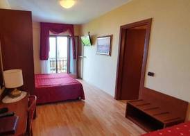 Hotel Diana 4
