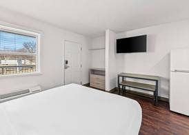 Birch Hill Suites Kansas City - Independence 5