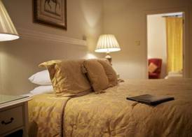 WatersEdge Hotel 5
