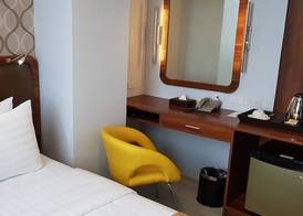 One Central Hotel & Suites 5