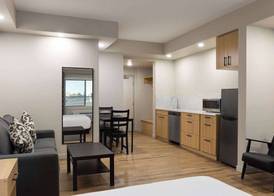 Baymont by Wyndham West Edmonton 4
