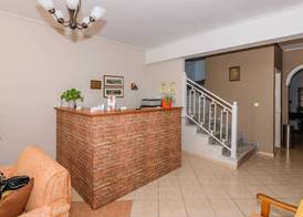 Remezzo Studios & Apartments 4