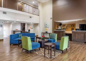 Comfort Suites Southpark 4