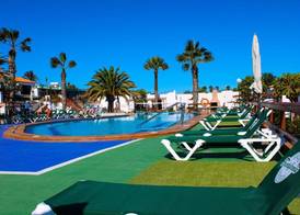 Castillo Beach Club Apartments 4