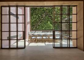 Land's End, Boutique Hotel 2