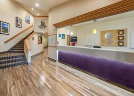 Comfort Inn Limon 3