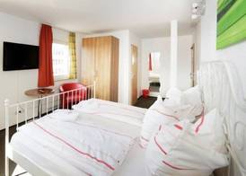 Hotel Goldener Hahn 4