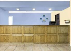 Days Inn by Wyndham Kingman West 2