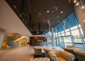 Life Hotel 2
