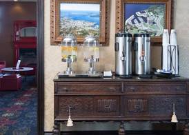 Shoreline Inn & Conference Center, an Ascend Collection Hotel 2