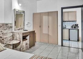Evina Rooms & Suites 5