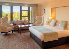 Amber Springs Hotel 5