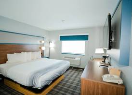 AmericInn by Wyndham Tomahawk 3