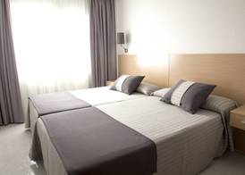 Aparthotel Acuazul 3