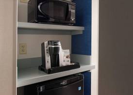 Holiday Inn Express & Suites ALTOONA by IHG 5