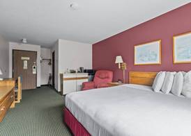 Wautoma Inn by OYO Near Airport WI 73 5