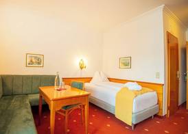 Hotel Germania Gastein - ganzjährig inklusive Alpentherme Gastein 2