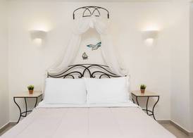 Pithos Apartments 4