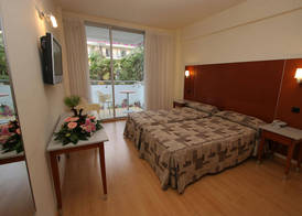 Hotel Oasis Plaza 4