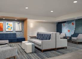 Holiday Inn Express & Suites NORTH FREMONT by IHG 3