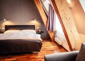 Royal Hotel - Urban Living 5