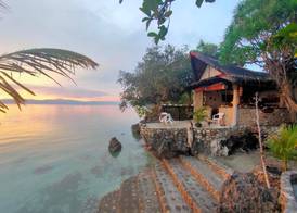 Moalboal T Breeze Coastal Resort 4