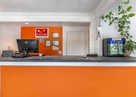 Econo Lodge Lee - Great Barrington 3