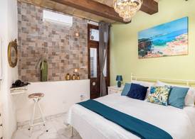 Chic Comfy 1BR Maisonette Valletta Area 2