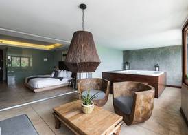 The Charlee Hotel 3