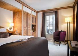 Hotel Adula 5